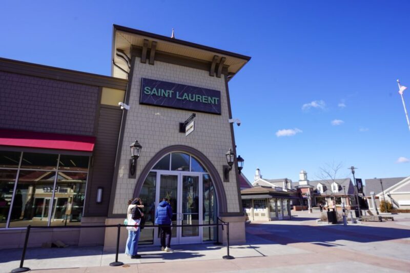 From NYC: Woodbury Common Premium Outlets Shopping Tour - A Detailed Look at the Woodbury Common Premium Outlets Tour