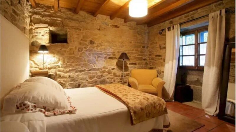 From Oia: 9-Day Guided Camino Walking Tour to Santiago - FAQs