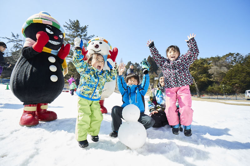 From Osaka - Ski/Snow Play at Mt.Rokko & Arima Onsen One Day Tour - Arima Onsen: a short soak or a town stroll