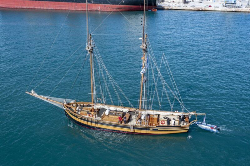 From Palamós: Southern Coast Sailing Tour - From Palamós: Southern Coast Sailing Tour – A Genuine Coastal Adventure
