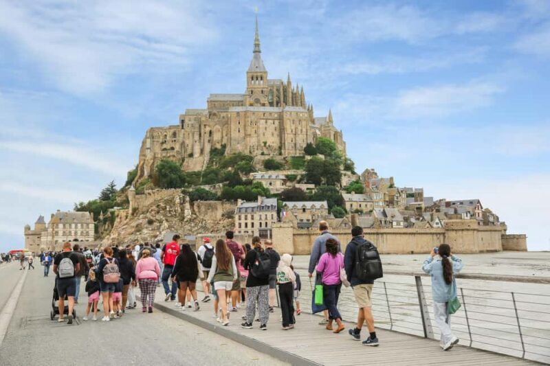 From Paris: Mont Saint-Michel Tour with Hotel Pickup Service - Key Points