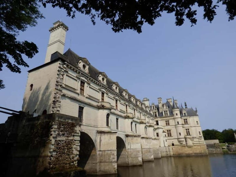 From Paris: Private tour to the Loire Valley Castles - Exploring the Loire Valley Castles: A Day from Paris
