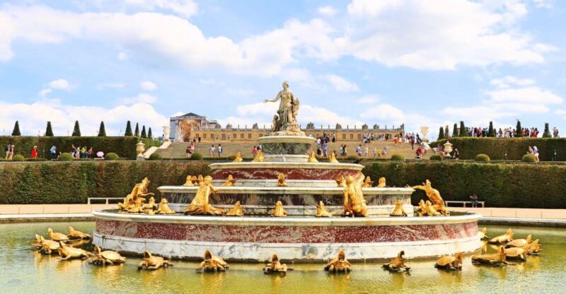 From Paris: Versailles Guided Tour with Skip-the-Line Ticket - Who Should Consider This Tour?