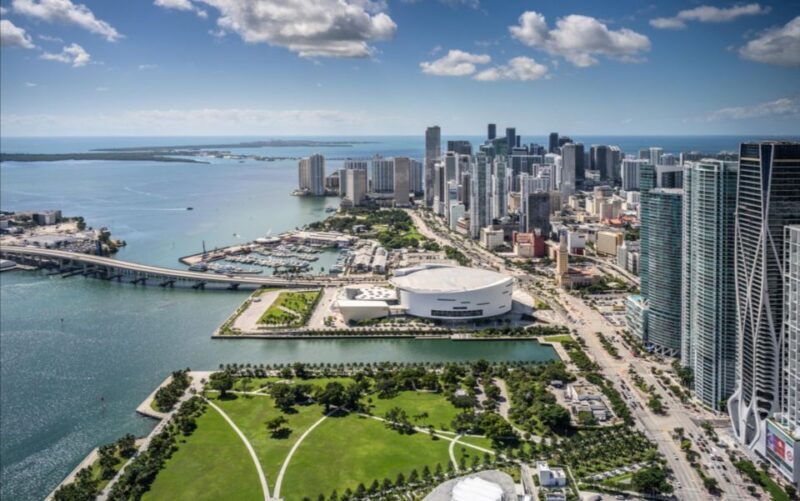From Pembroke Pines: Helicopter Tour Over Miami - From Pembroke Pines: Helicopter Tour Over Miami