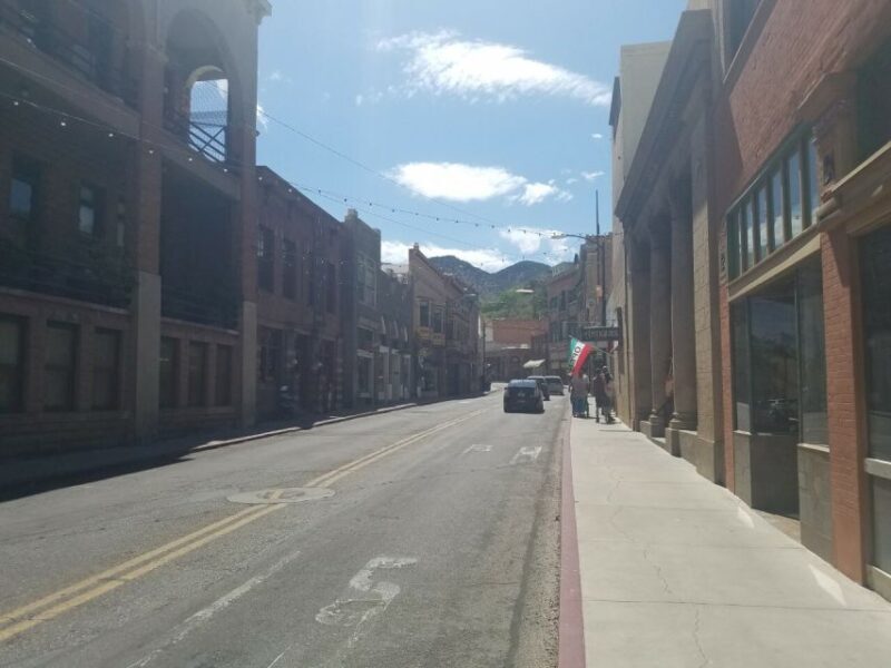 From Phoenix: Tombstone and Bisbee Day Tour - Discover the Old West on a Day Trip from Phoenix