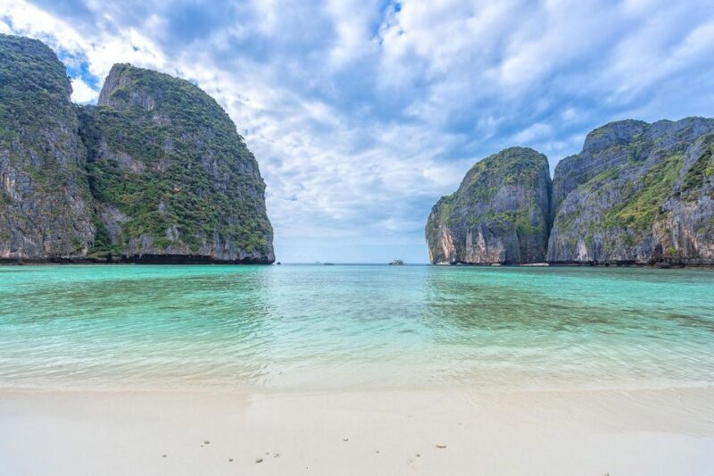 From Phuket: Phi Phi, Maya Bay, & Khai Islands Premium Trip - The Experience in Detail