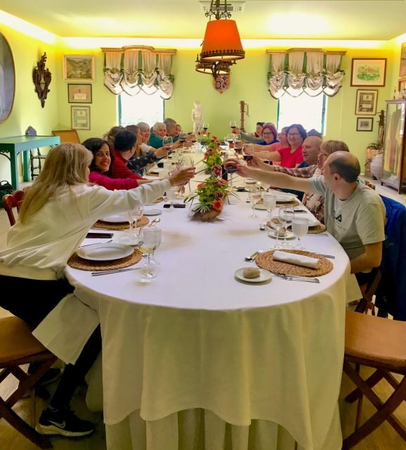 From Porto: luxury tour with full lunch at Quinta da Pacheca - Key Points