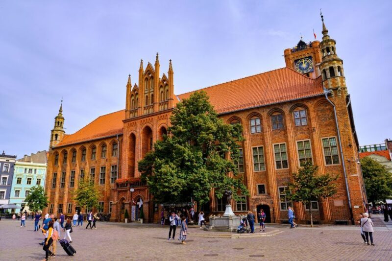 From Poznan: Torun Sightseeing Day Tour - Exploring Torun: A City Steeped in History and Charm