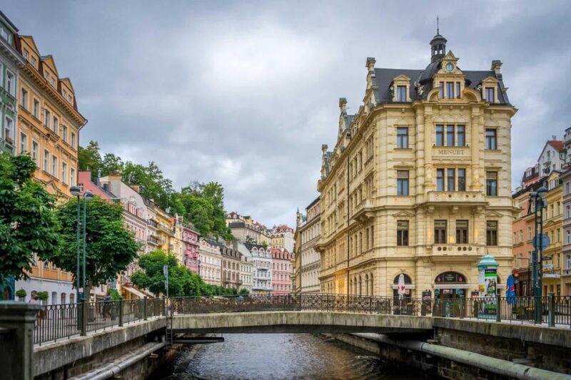 From Prague: Day trip to Karlovy Vary - Key Points