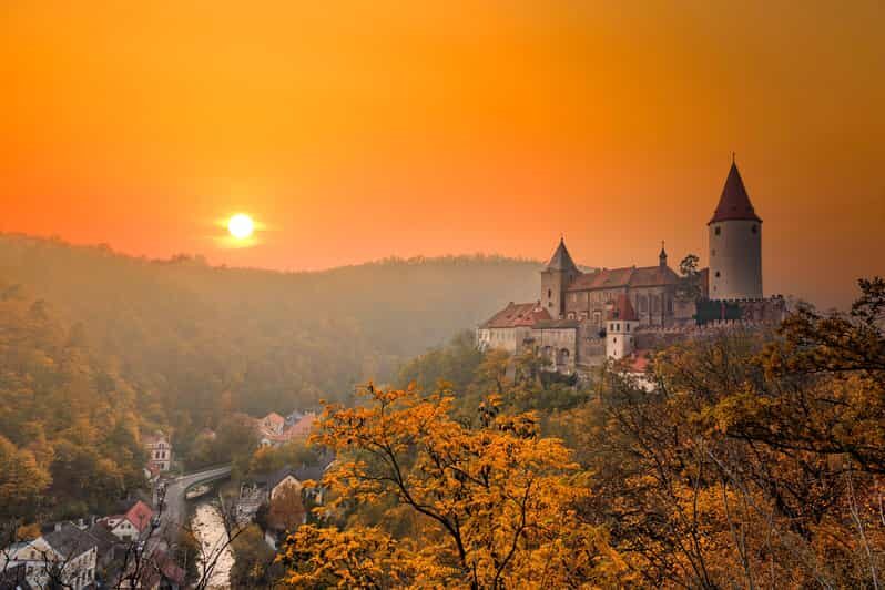 From Prague: Kivoklát Castle & Motorcycle Museum Day Trip - Key Points