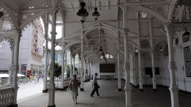 From Prague: Private Karlovy Vary & Crystal Factory Tour - Key Points