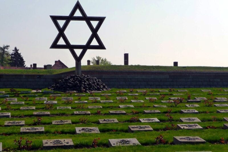 From Prague: Terezin Day Tour with Expert Guide - Who Will Benefit Most?