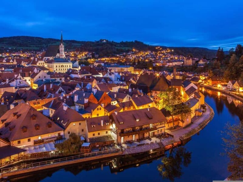 From Prague to the fabulous Cesky Krumlov with pick-up - A Deep Dive into the Cesky Krumlov Tour Experience