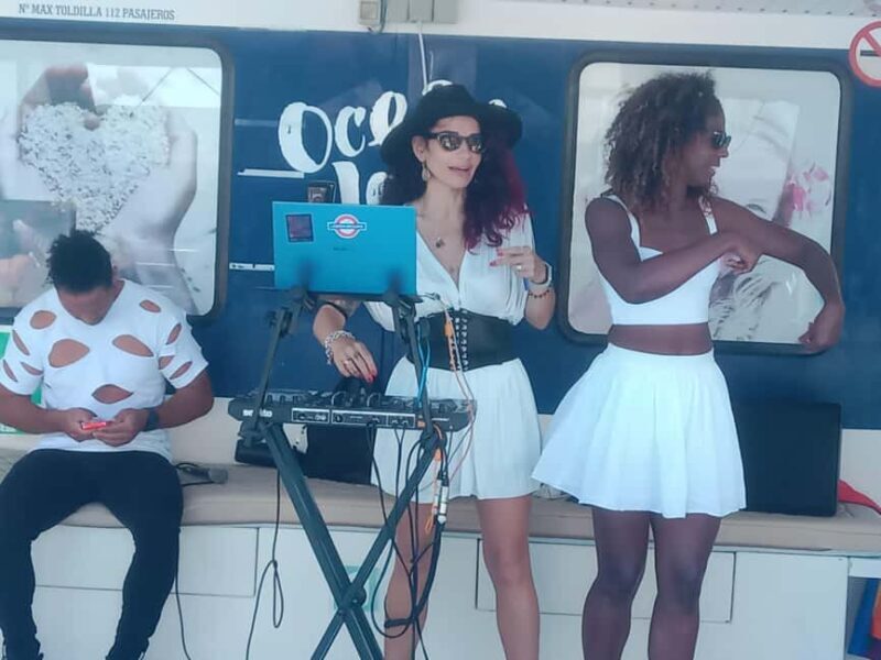 From Puerto Rico: Boat party along the coast. - From Puerto Rico: Boat Party Along the Coast — A Fun-Filled Day on the Sea
