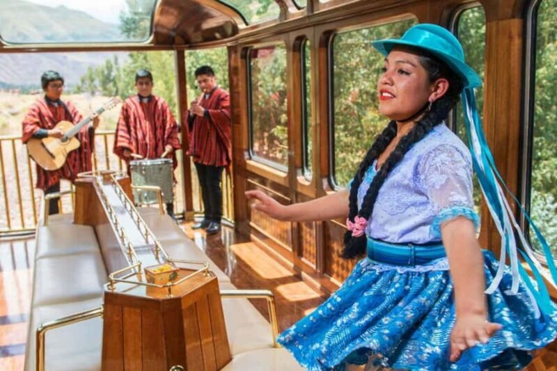 From Puno: Travel to Cusco in Titicaca Train All Inclusive - Setting Out: From Puno Hotel to the Train Station