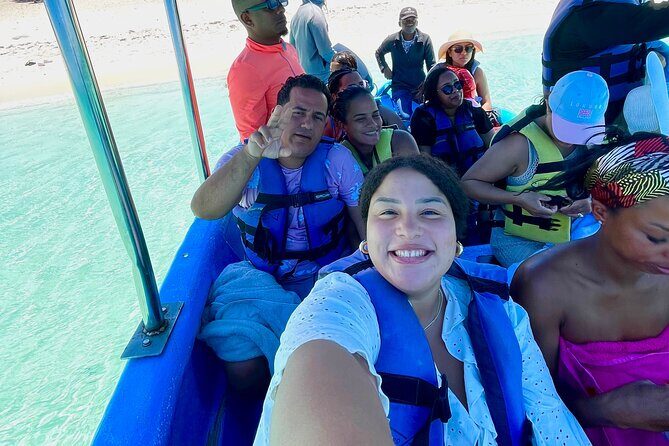 From Punta Cana : VIP Saona and Bay of Eagles All Inclusive - FAQ