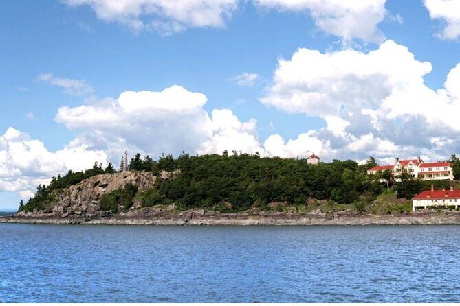 From Quebec City : Cruise & Visit to Grosse-Ile with bus transfer - Analyzing the Value