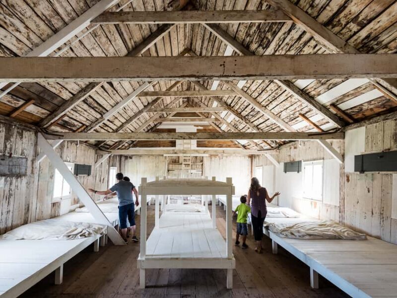 From Quebec City: Grosse Île Tour & Cruise + Bus Transfer - Discover Grosse-Île: A Historic Day Trip from Quebec City