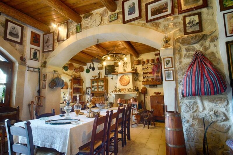 From Rethymno: Cretan Night Music, Food & Dancing - Authenticity and Value