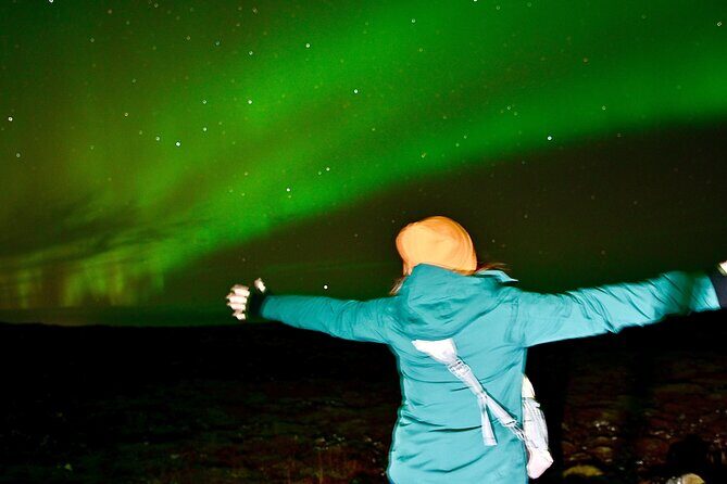 From Reykjavik 4x4 Minibus Northern Lights with Photo and Cocoa - A Deep Dive into the Northern Lights Experience