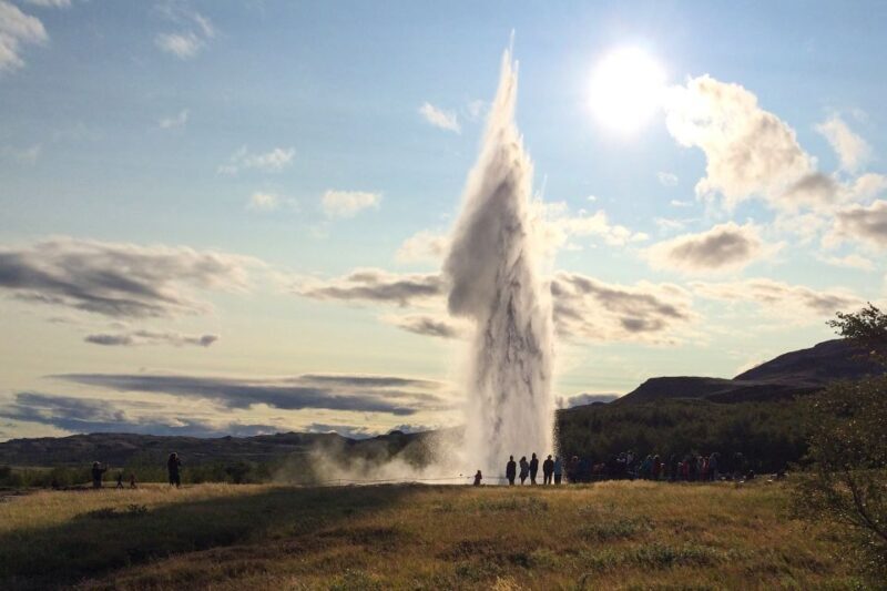 From Reykjavik: Golden Circle and Northern Lights Combo - Returning to Reykjavík and Preparing for the Night