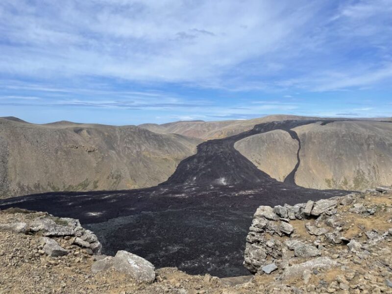 From Reykjavik: Reykjanes Geopark Tour and Sky Lagoon Visit - Exploring the Tour in Detail
