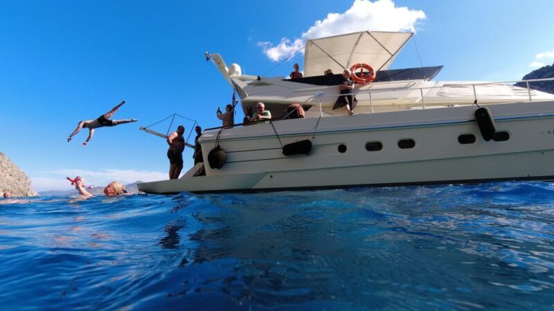 From Rhodes: Yacht Cruise to Lindos with Lunch and Drinks - Who Will Love This Tour