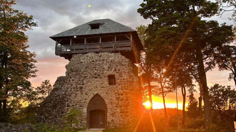 From Riga: Siguldas Top Sights & Scenic Picnic (EN/DE/ESP) - In-Depth Review: What makes this tour stand out?