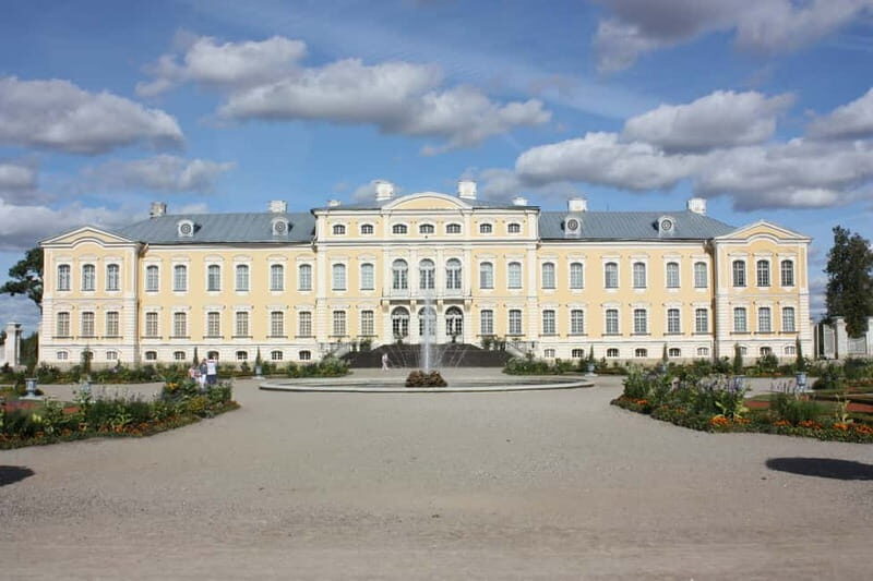 From Riga to Vilnius with Sightseeing Stops Top Private Tour - Real Travelers’ Perspectives