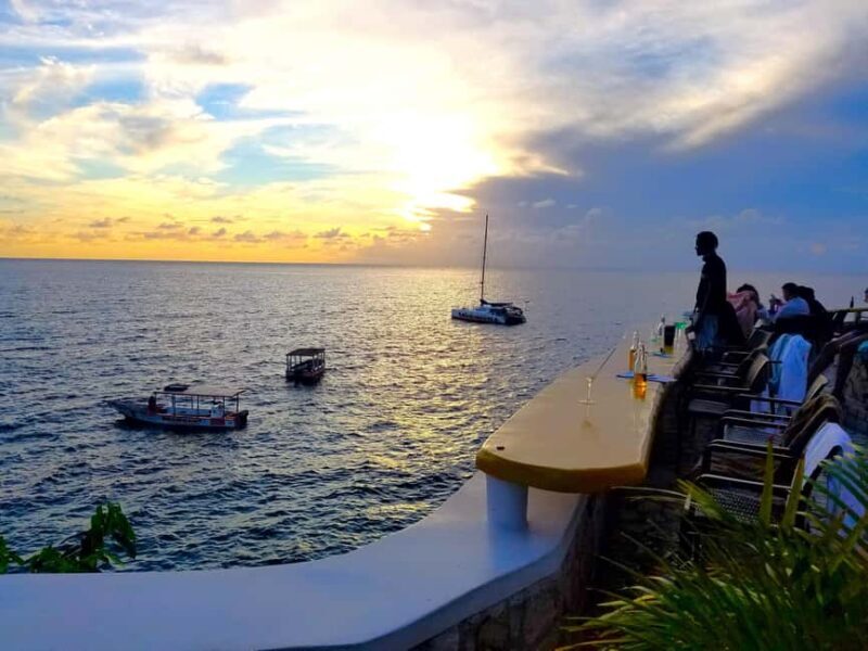 From Runaway Bay: Negril Beach and Rick's Cafe Trip by Van - FAQ