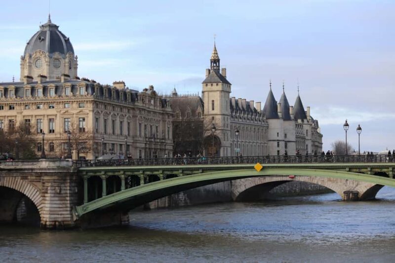From Sainte-Chapelle to Notre-Dame: Île de la Cité Tour - FAQ