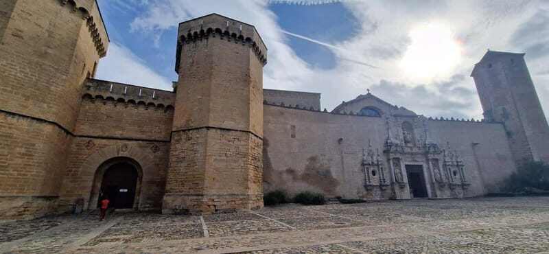 From Salou: Tour Poblet Monastery with hotel pickup - A Detailed Look at the Poblet Monastery Tour