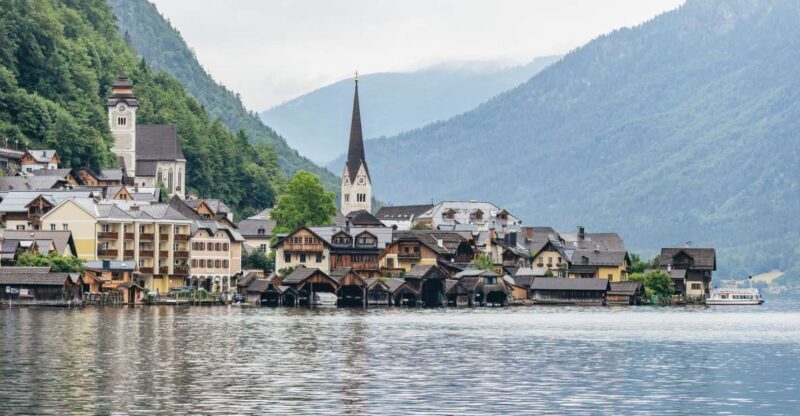 From Salzburg: Half-Day Tour to Hallstatt - Arriving in Hallstatt: First Impressions