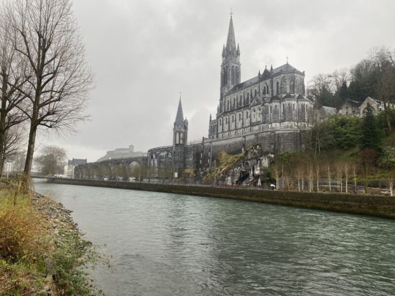 From San Sebastian: Sanctuary of Lourdes - From San Sebastian: Sanctuary of Lourdes