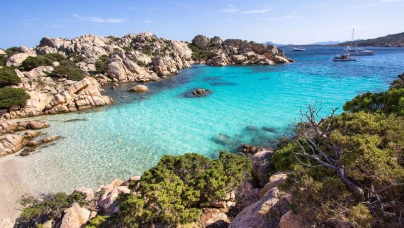 From Santa Teresa Gallura: Private maxi dinghy tour - FAQs