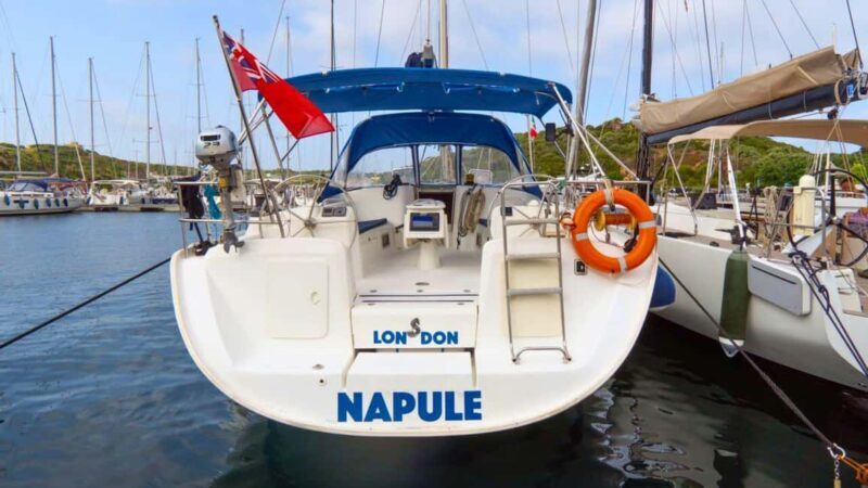 From Santa Teresa: Sailboat Tour to Corsica with Lunch - Why This Tour Works