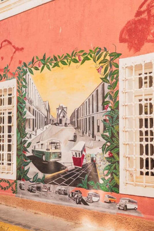 From Santiago: Casablanca, Valparaíso, Viña del Mar and Reñaca (art & sea) - FAQ