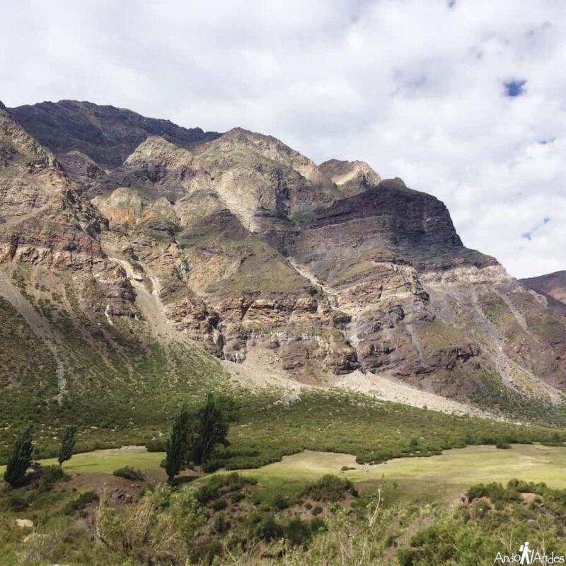 From Santiago: Maipo Canyon Volcano and Hot Spring Tour - The Experience’s Pros and Cons