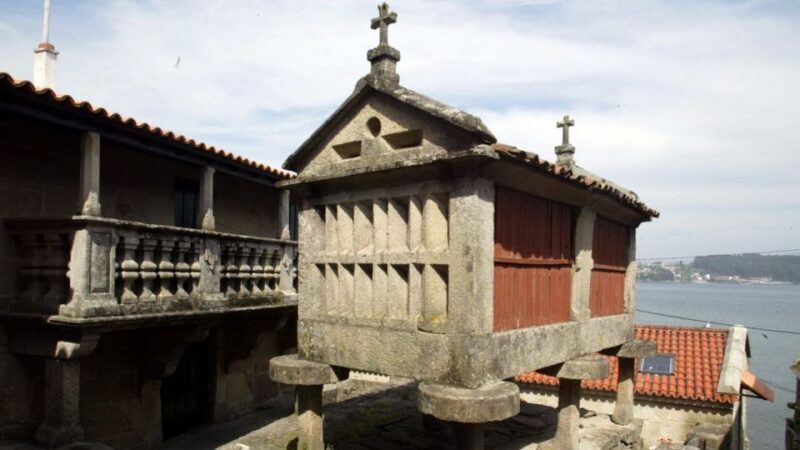 From Santiago: Tour to Rias Baixas with Boat Trip and Winery - FAQs
