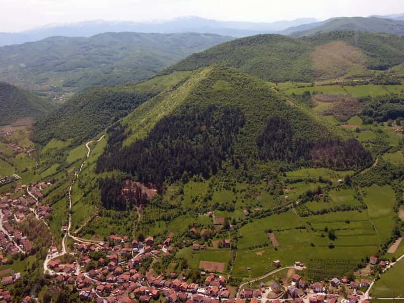 From Sarajevo: Pyramids and Historic Sites of Visoko Tour - Exploring the Pyramids and Historic Visoko: An In-Depth Look