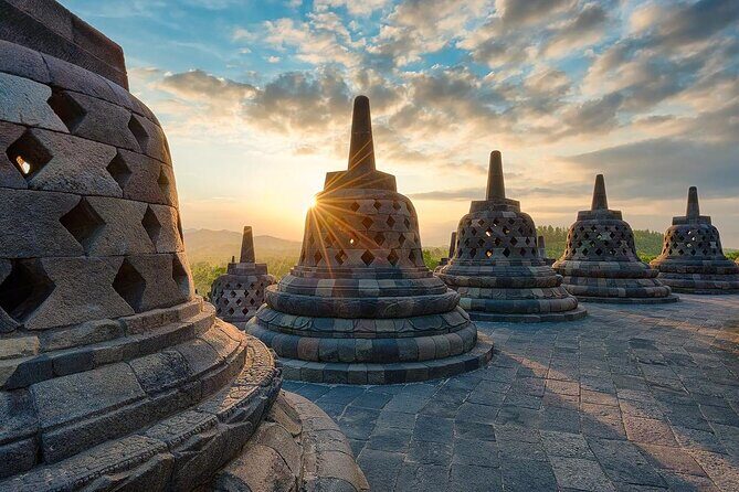 From Semarang port: Borobudur Temple excursion - Cruise Ship Traveler - An In-Depth Look at the Borobudur & Mendut Tour