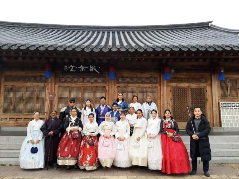 From Seoul: Jeonju Hanok Village and Maisan Tapsa Temple - From Seoul: Jeonju Hanok Village and Maisan Tapsa Temple