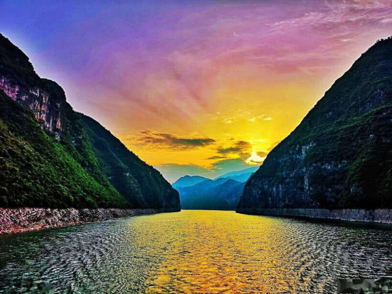 From Shanghai: 10-Day Tour to Chongqing, Zhangjiajie & More - A detailed look at what this tour offers