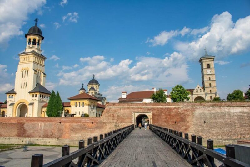 From Sibiu: Alba Carolina Citadel and Corvin's Castle Tour - Exploring the Day in Detail: What You Can Expect