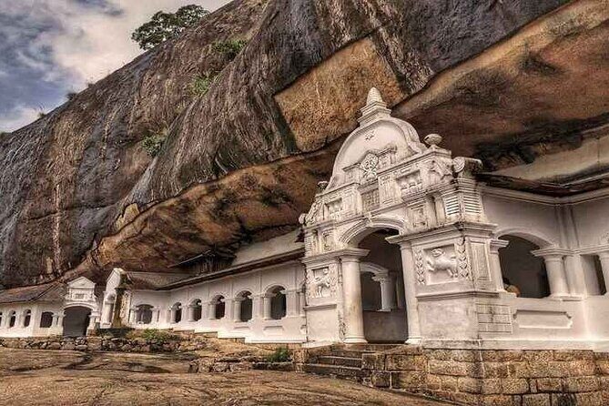 From Sigiriya to Kandy Transfer by Private Comfortable Car - FAQ