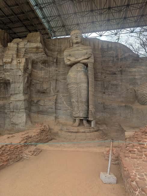 From Sigiriya:Polonnaruwa Day Tour with Farmers lunch - A Deep Dive into the Experience