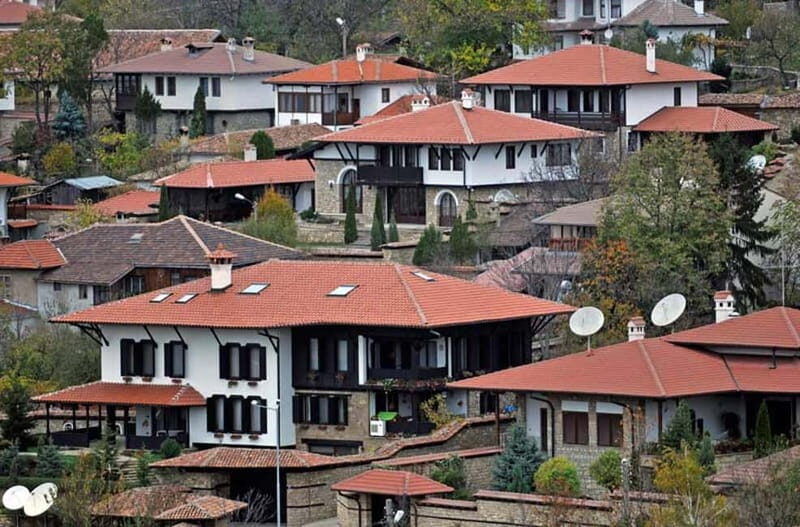 From Sofia: Veliko Tarnovo and Arbanasi - Discover Bulgaria’s Medieval Charm: Veliko Tarnovo and Arbanasi from Sofia