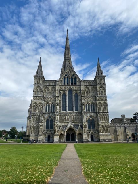 From Southampton: Stonehenge & Salisbury Private Day Trip - Key Points