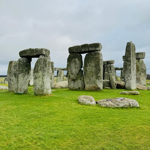 From Southampton: Stonehenge & Salisbury Private Day Trip - Exploring the Experience in Detail
