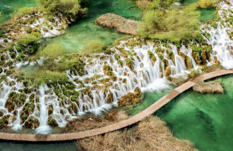 From Split or Trogir: Plitvice Lakes Guided Full-Day Tour - Why This Tour Works